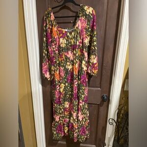 WOMENS BLOUSE 3x. BOUTIQUE VKNECK.  EMERALD BRAND. EUC